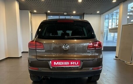 Volkswagen Tiguan I, 2015 год, 1 550 000 рублей, 4 фотография