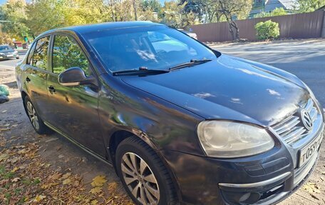 Volkswagen Jetta VII, 2010 год, 380 000 рублей, 2 фотография