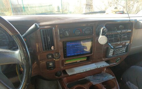 Chevrolet Express II, 2006 год, 2 300 000 рублей, 7 фотография
