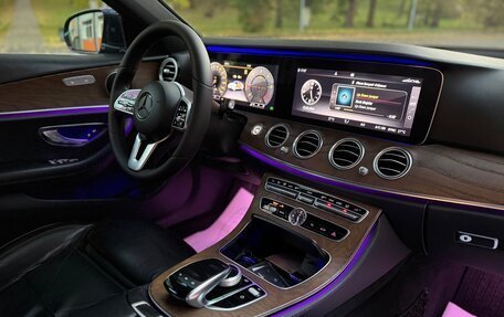 Mercedes-Benz E-Класс, 2020 год, 2 550 000 рублей, 6 фотография