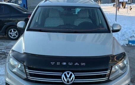 Volkswagen Tiguan I, 2011 год, 1 050 000 рублей, 1 фотография