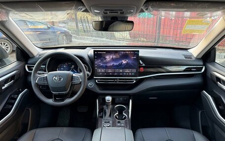 Toyota Highlander, 2026 год, 5 193 100 рублей, 12 фотография