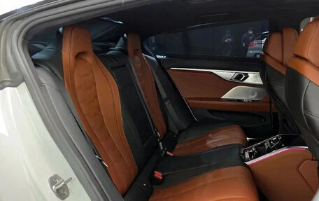 BMW 8 серия, 2023 год, 8 900 000 рублей, 10 фотография