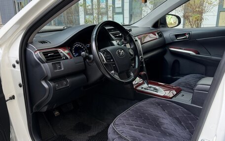 Toyota Camry, 2014 год, 1 560 000 рублей, 6 фотография