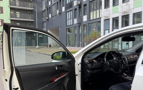 Toyota Camry, 2014 год, 1 560 000 рублей, 5 фотография