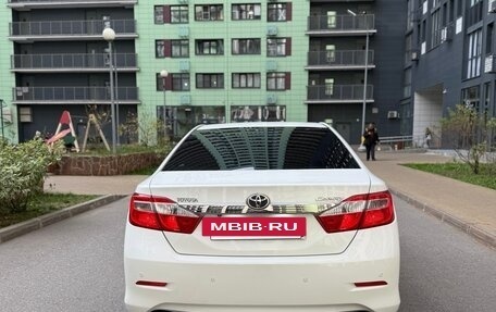 Toyota Camry, 2014 год, 1 560 000 рублей, 4 фотография