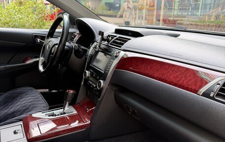 Toyota Camry, 2014 год, 1 560 000 рублей, 13 фотография