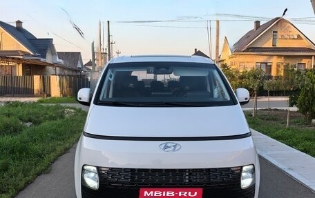 Hyundai Staria, 2021 год, 4 800 000 рублей, 1 фотография