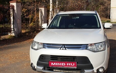Mitsubishi Outlander III рестайлинг 3, 2014 год, 1 490 000 рублей, 1 фотография