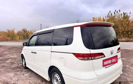 Honda Elysion I, 2005 год, 370 000 рублей, 2 фотография