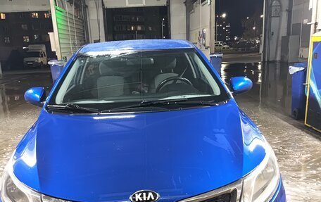 KIA Rio III рестайлинг, 2013 год, 720 000 рублей, 3 фотография