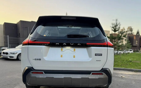 Toyota RAV4, 2026 год, 4 390 000 рублей, 6 фотография
