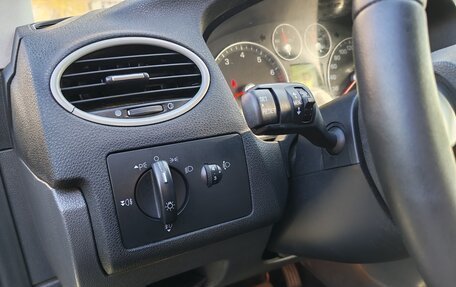 Ford Focus II рестайлинг, 2006 год, 555 000 рублей, 12 фотография