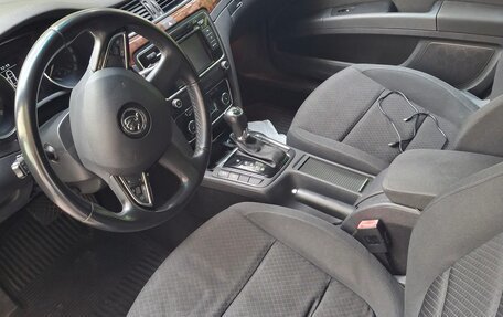 Skoda Superb III рестайлинг, 2013 год, 1 250 000 рублей, 10 фотография
