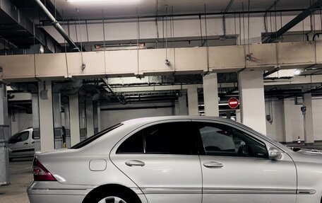 Mercedes-Benz C-Класс, 2005 год, 950 000 рублей, 13 фотография