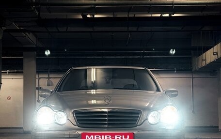 Mercedes-Benz C-Класс, 2005 год, 950 000 рублей, 2 фотография