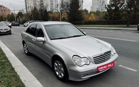Mercedes-Benz C-Класс, 2005 год, 950 000 рублей, 29 фотография