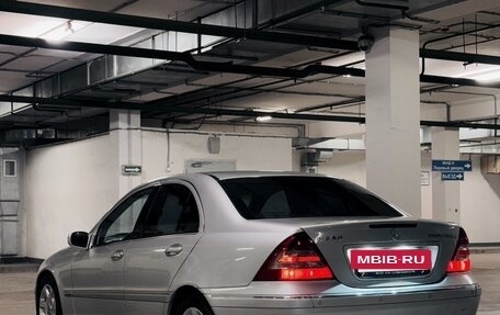Mercedes-Benz C-Класс, 2005 год, 950 000 рублей, 22 фотография