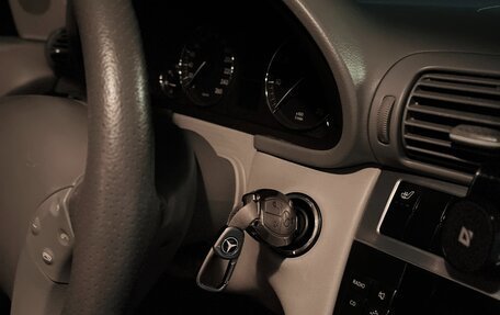 Mercedes-Benz C-Класс, 2005 год, 950 000 рублей, 40 фотография