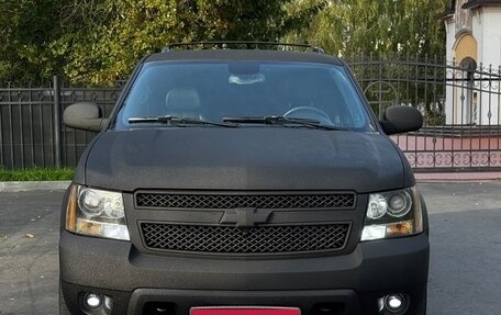 Chevrolet Tahoe III, 2008 год, 1 950 000 рублей, 1 фотография