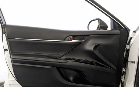 Toyota Camry, 2020 год, 3 190 000 рублей, 19 фотография
