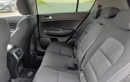 KIA Sportage IV рестайлинг, 2021 год, 1 960 000 рублей, 15 фотография