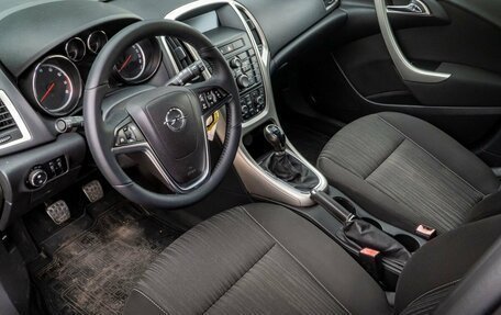 Opel Astra J, 2010 год, 546 000 рублей, 14 фотография