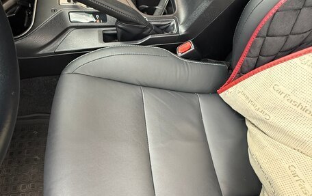 Toyota RAV4, 2017 год, 3 000 000 рублей, 13 фотография