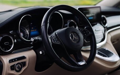 Mercedes-Benz V-Класс, 2020 год, 5 500 000 рублей, 18 фотография
