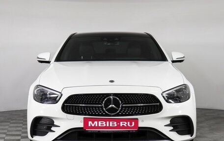 Mercedes-Benz E-Класс, 2022 год, 5 790 000 рублей, 2 фотография