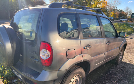Chevrolet Niva I рестайлинг, 2012 год, 385 000 рублей, 3 фотография