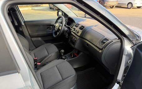 Skoda Fabia II, 2011 год, 570 000 рублей, 10 фотография