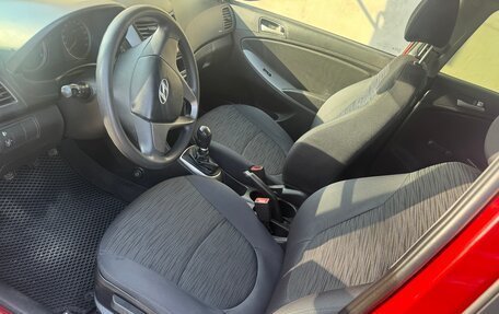 Hyundai Solaris II рестайлинг, 2016 год, 950 000 рублей, 4 фотография