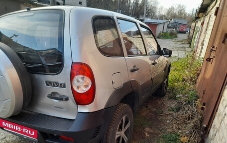 Chevrolet Niva I рестайлинг, 2010 год, 580 000 рублей, 7 фотография