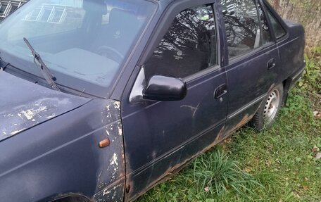 Daewoo Nexia I рестайлинг, 2005 год, 100 000 рублей, 3 фотография