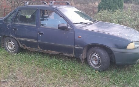 Daewoo Nexia I рестайлинг, 2005 год, 100 000 рублей, 2 фотография