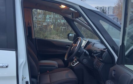 Nissan Serena IV, 2019 год, 1 700 000 рублей, 6 фотография