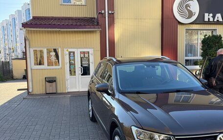 Volkswagen Tiguan II, 2017 год, 2 370 000 рублей, 2 фотография