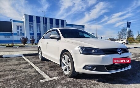 Volkswagen Jetta VII, 2011 год, 1 150 000 рублей, 3 фотография