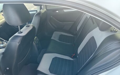 Volkswagen Jetta VII, 2011 год, 1 150 000 рублей, 11 фотография