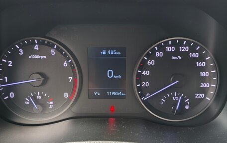 Hyundai Solaris II рестайлинг, 2018 год, 1 200 000 рублей, 7 фотография