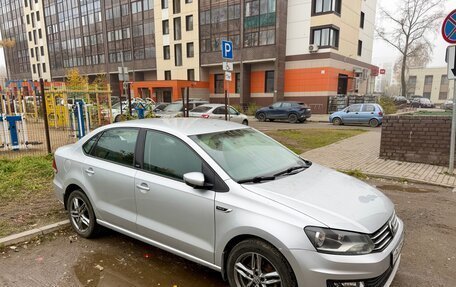 Volkswagen Polo VI (EU Market), 2016 год, 850 000 рублей, 2 фотография