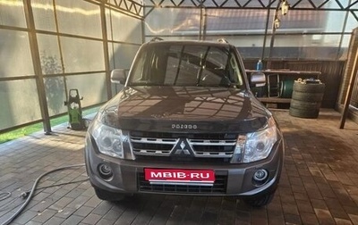 Mitsubishi Pajero IV рестайлинг 2, 2014 год, 2 200 000 рублей, 1 фотография
