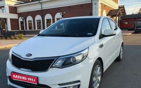 KIA Rio III рестайлинг, 2015 год, 1 050 000 рублей, 1 фотография