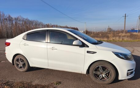 KIA Rio III рестайлинг, 2015 год, 800 000 рублей, 2 фотография