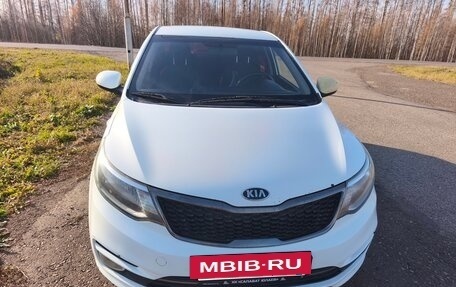 KIA Rio III рестайлинг, 2015 год, 800 000 рублей, 3 фотография
