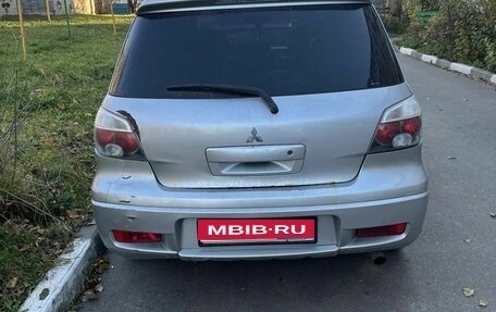 Mitsubishi Outlander III рестайлинг 3, 2004 год, 270 000 рублей, 1 фотография