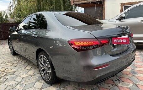 Mercedes-Benz E-Класс, 2020 год, 4 450 000 рублей, 5 фотография