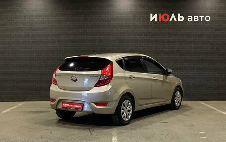 Hyundai Solaris II рестайлинг, 2013 год, 770 000 рублей, 5 фотография
