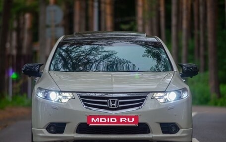 Honda Accord VIII рестайлинг, 2011 год, 1 490 000 рублей, 4 фотография